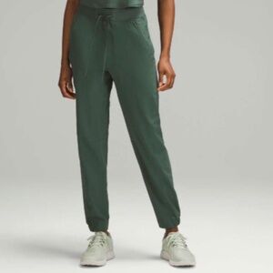 Lululemon License to Train High-Rise Pant Dark Forest Size 6
